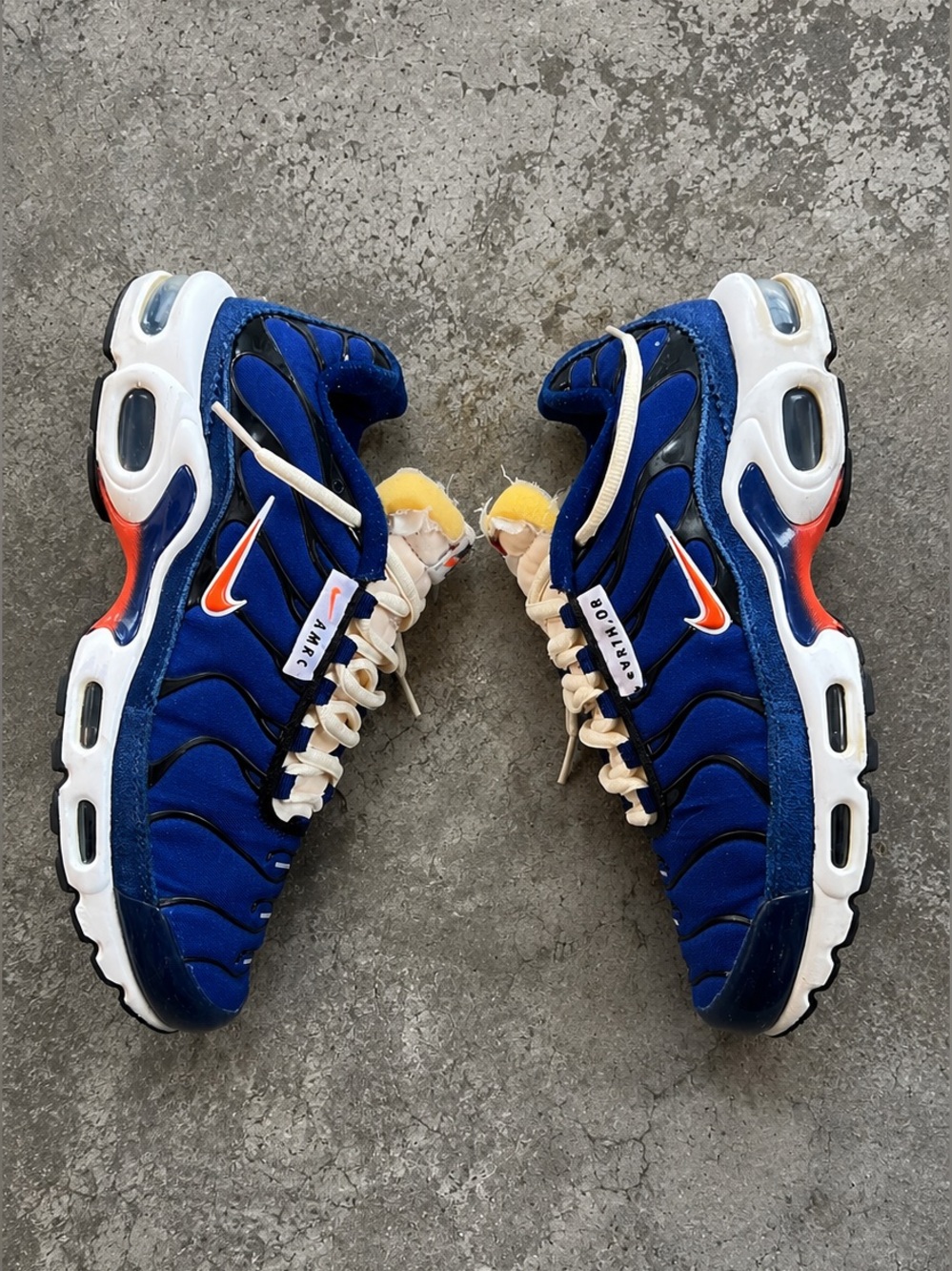 Nike Air Max Plus SE Running Club TN Air Sneakers Men Size 8.5 Blue Orange 🍊